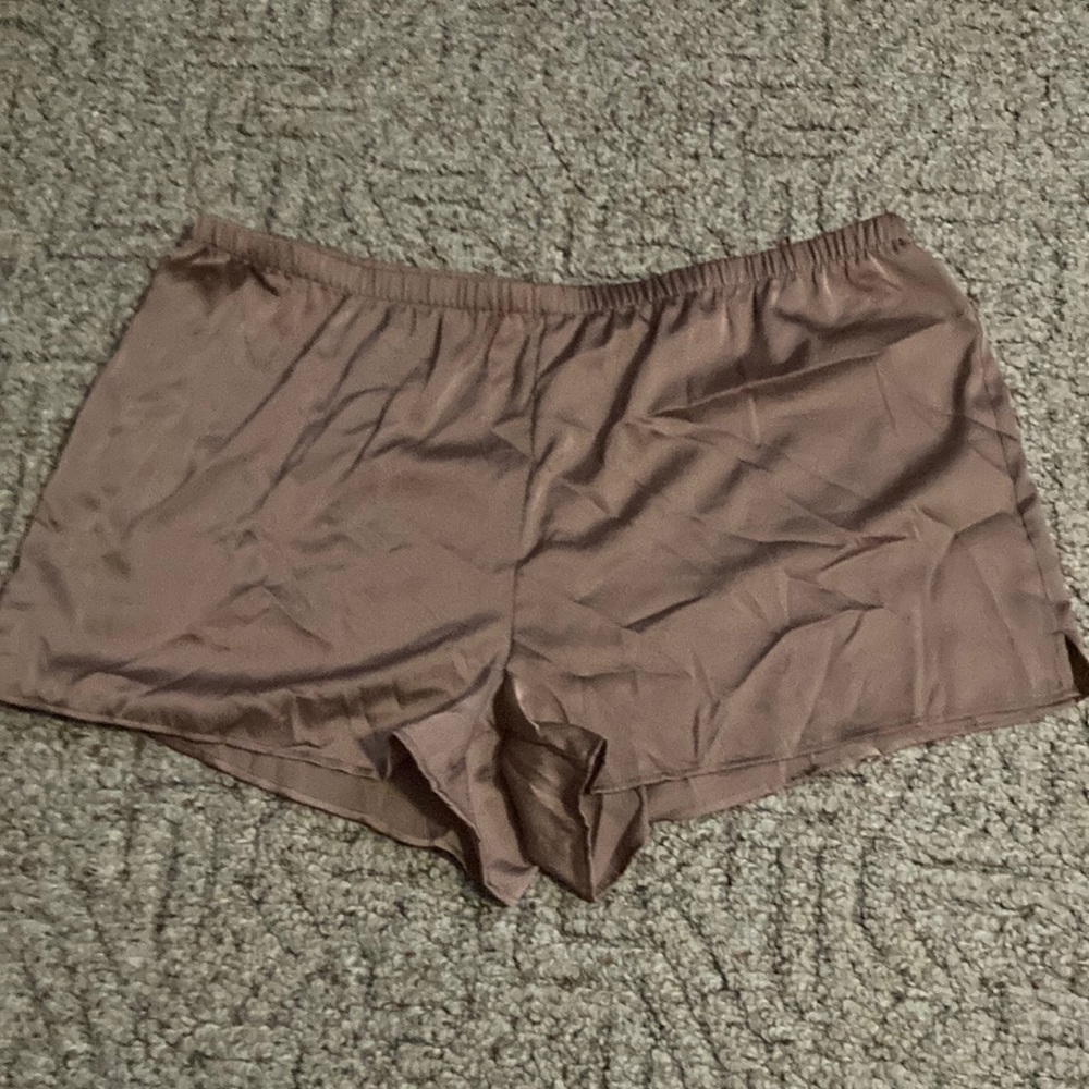 NWOT. Women’s stats above pajama shorts